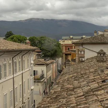 Via Cairoli By Ospitaci