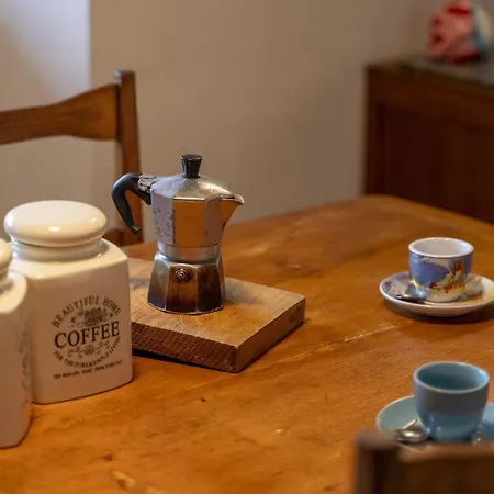 Via Cairoli By Ospitaci