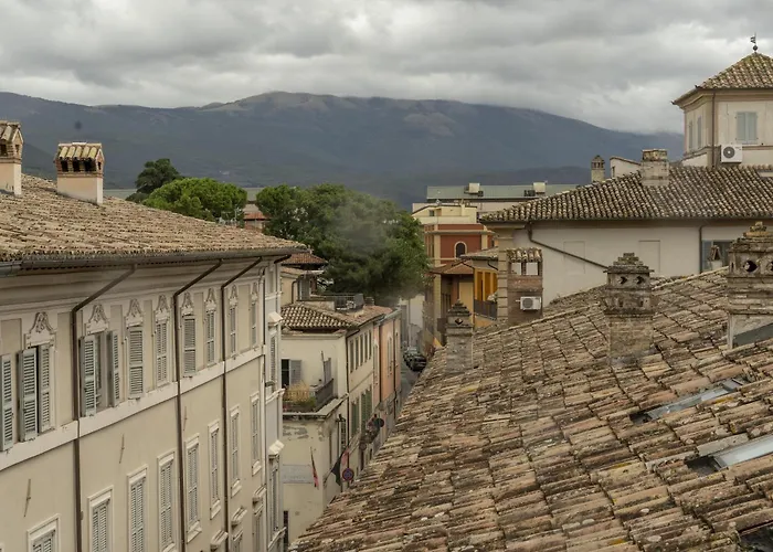 Via Cairoli By Ospitaci