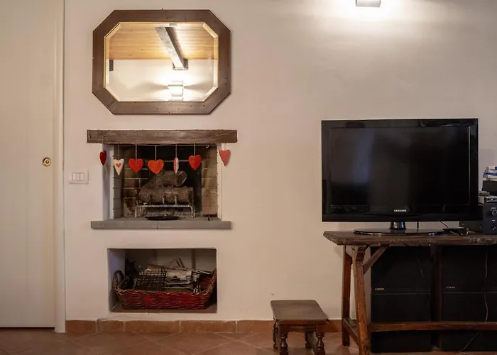 Via Cairoli By Ospitaci *